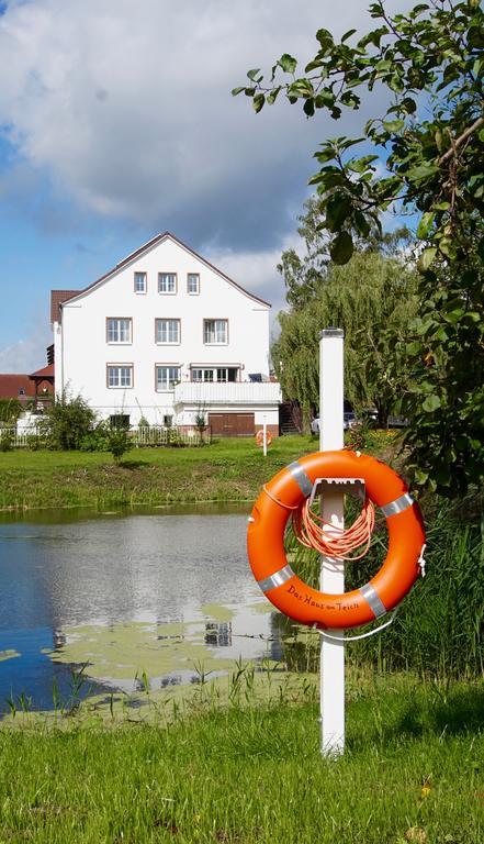 Das Haus Am Teich Gross Grabow Exterior photo